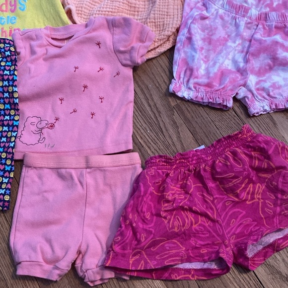 3-6 months Baby Girl Clothing Bundle - Multicolor - Picture 2 of 6